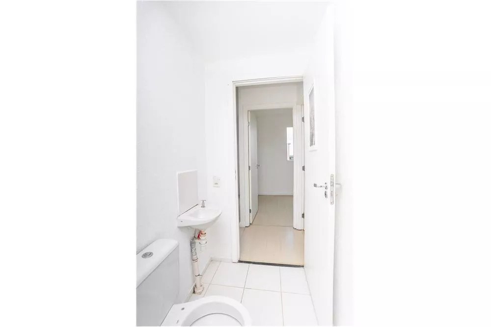 Apartamento à venda com 2 quartos, 40m² - Foto 2