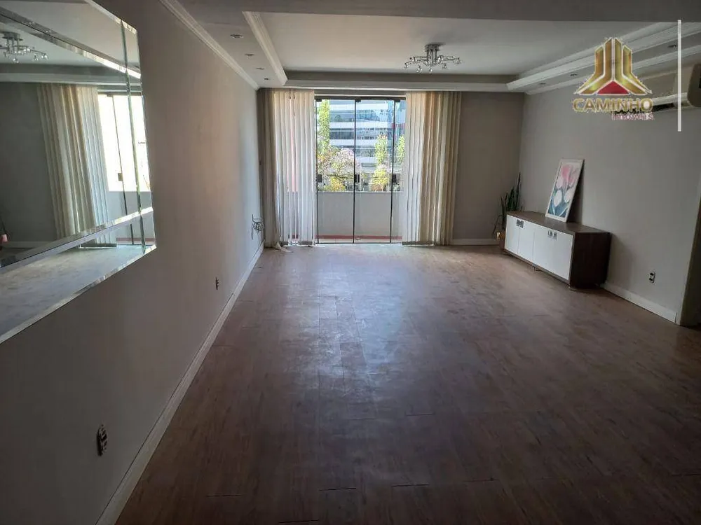 Apartamento, 3 quartos, 117 m² - Foto 2