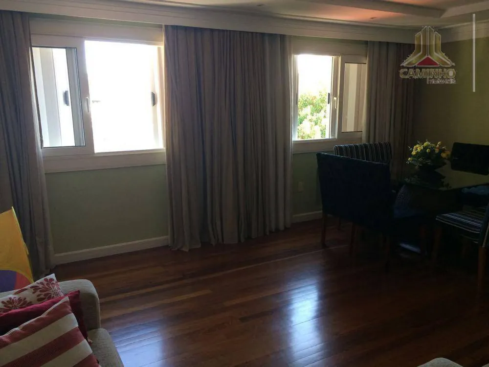 Cobertura, 3 quartos, 248 m² - Foto 4