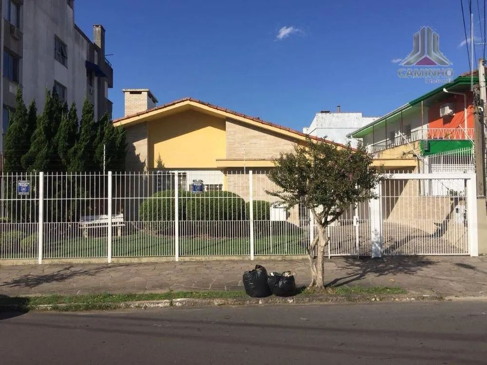 Casa, 4 quartos, 262 m² - Foto 2