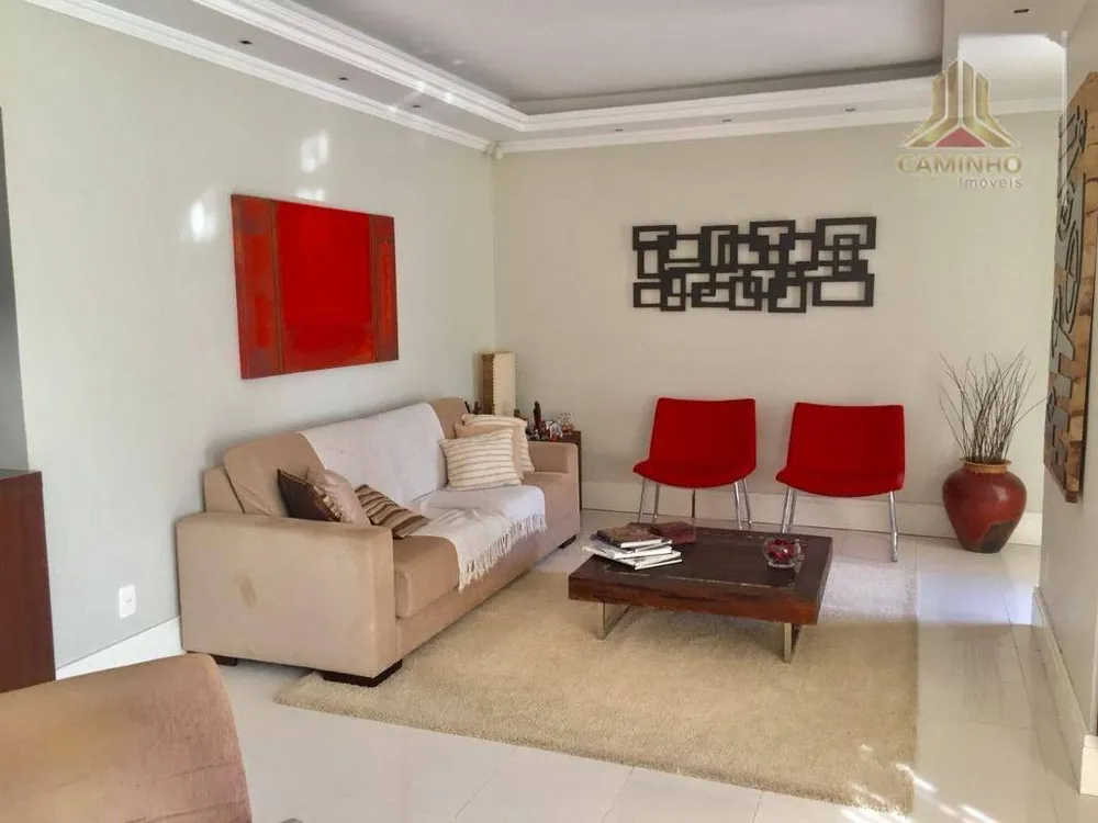 Casa, 4 quartos, 262 m² - Foto 1