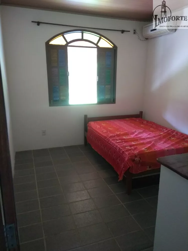 Casa à venda com 4 quartos, 250m² - Foto 15