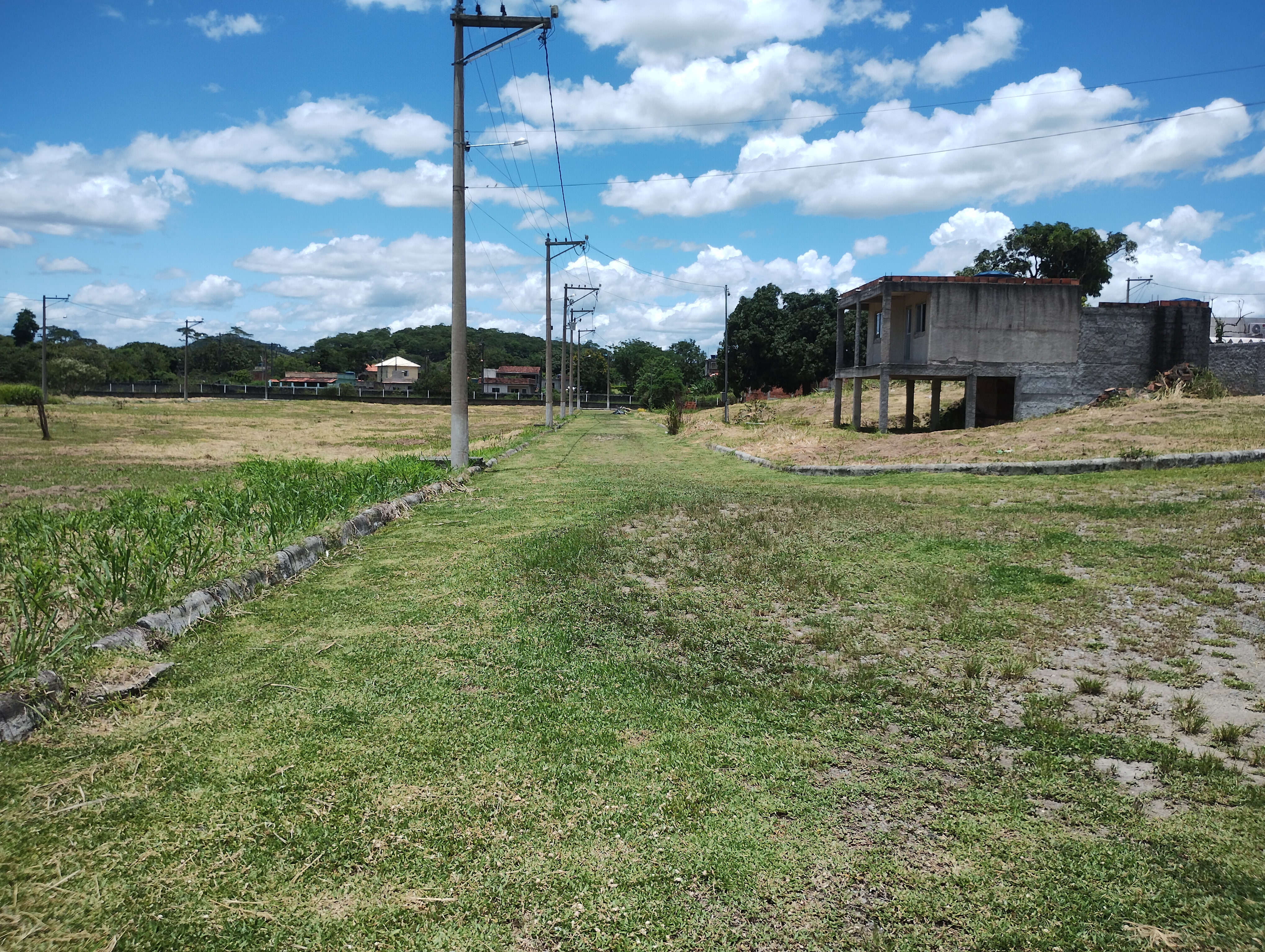 Terreno à venda, 180m² - Foto 9