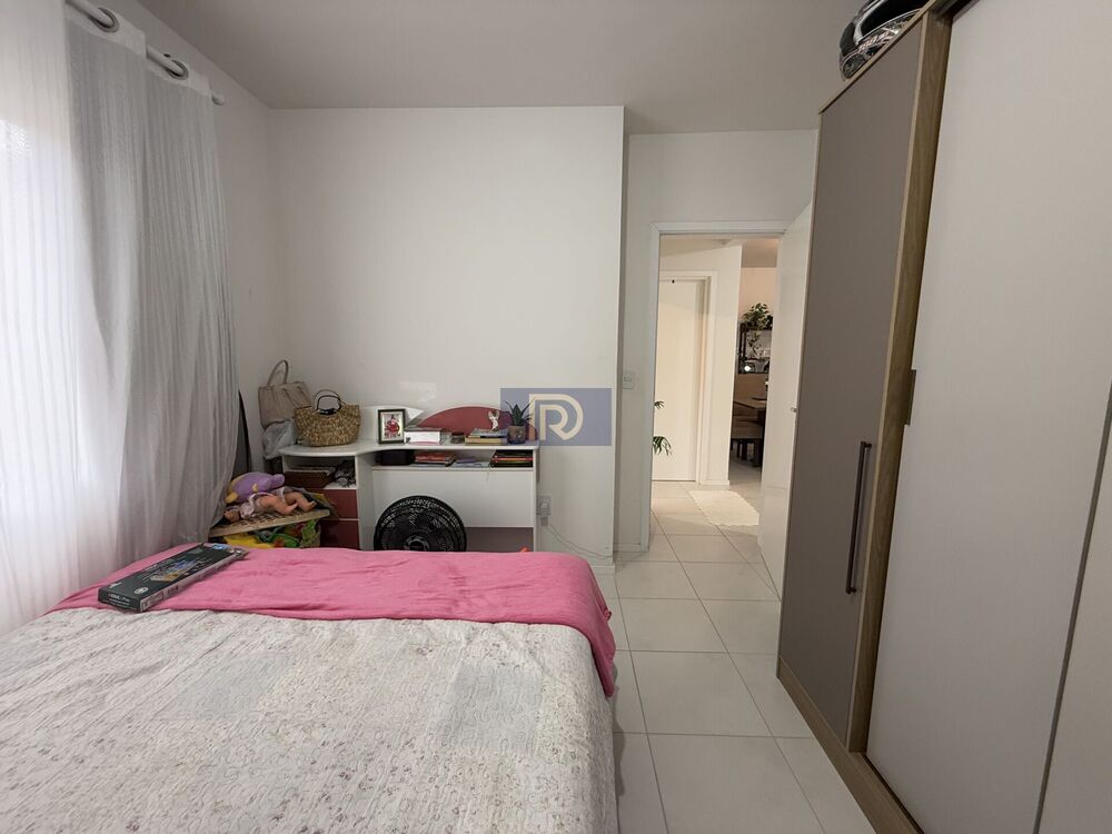 Apartamento à venda com 2 quartos, 64m² - Foto 3