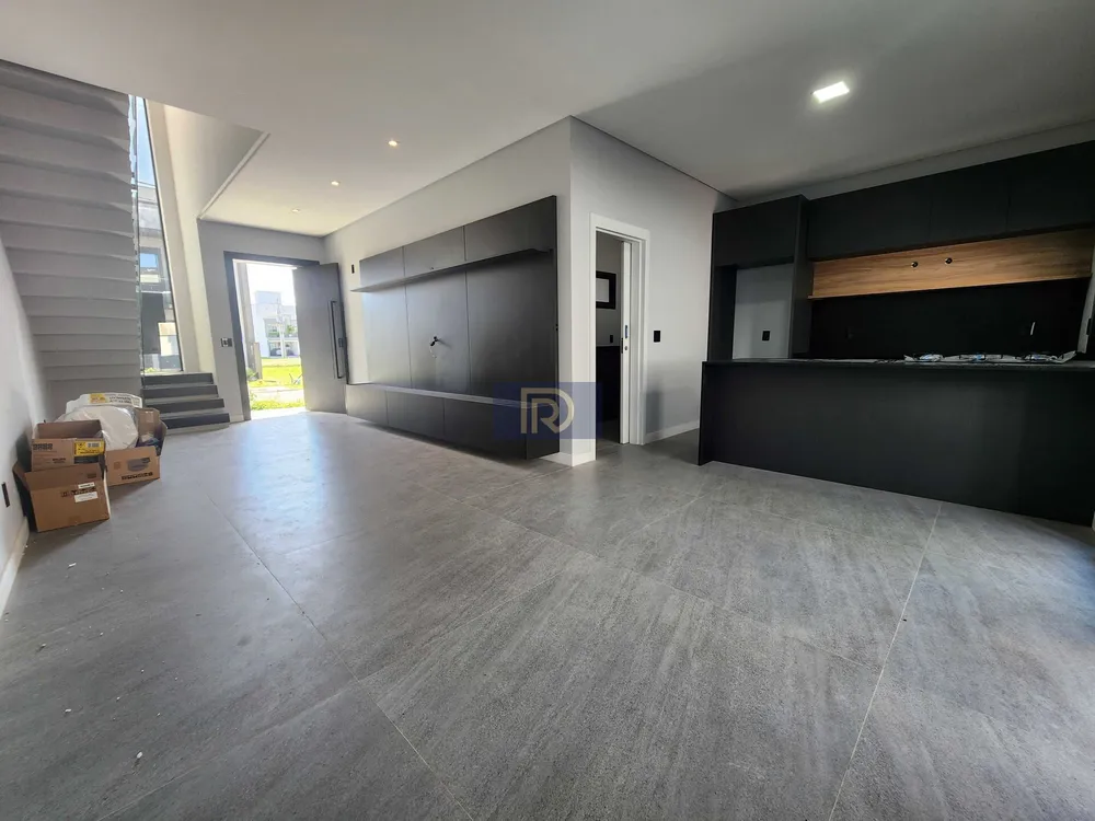 Casa, 3 quartos, 196 m² - Foto 2