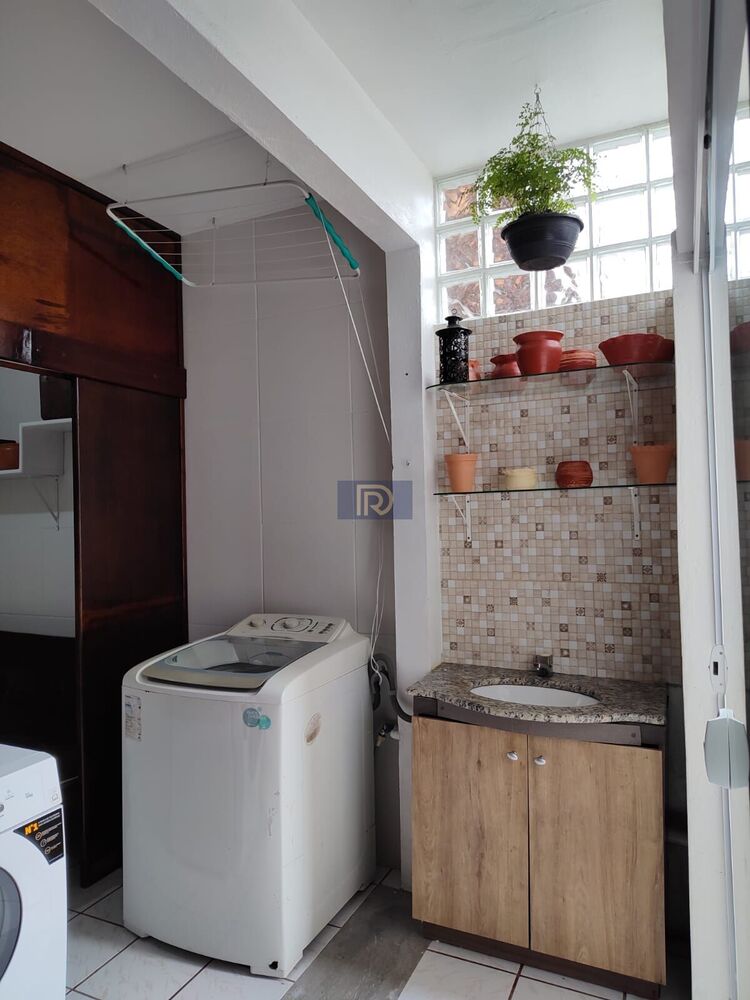 Casa à venda com 3 quartos, 168m² - Foto 3