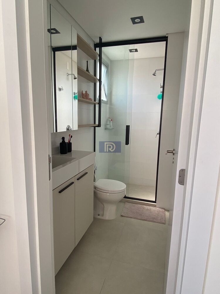 Apartamento à venda com 3 quartos, 105m² - Foto 2