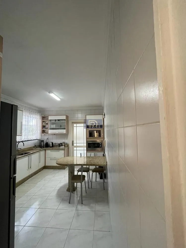 Cobertura, 3 quartos, 270 m² - Foto 3