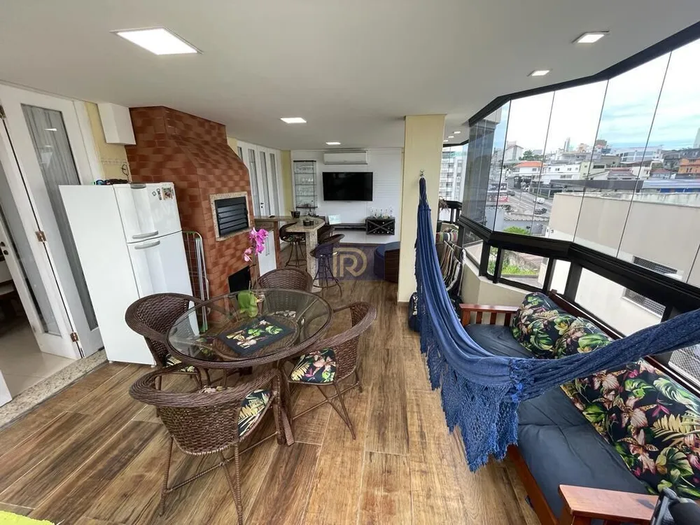 Cobertura, 3 quartos, 270 m² - Foto 5