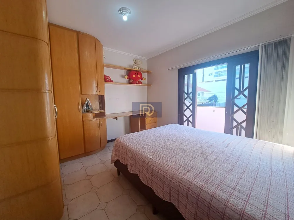 Casa, 5 quartos, 400 m² - Foto 1