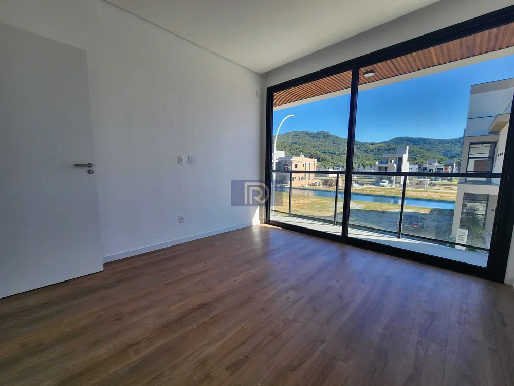 Casa, 3 quartos, 216 m² - Foto 9