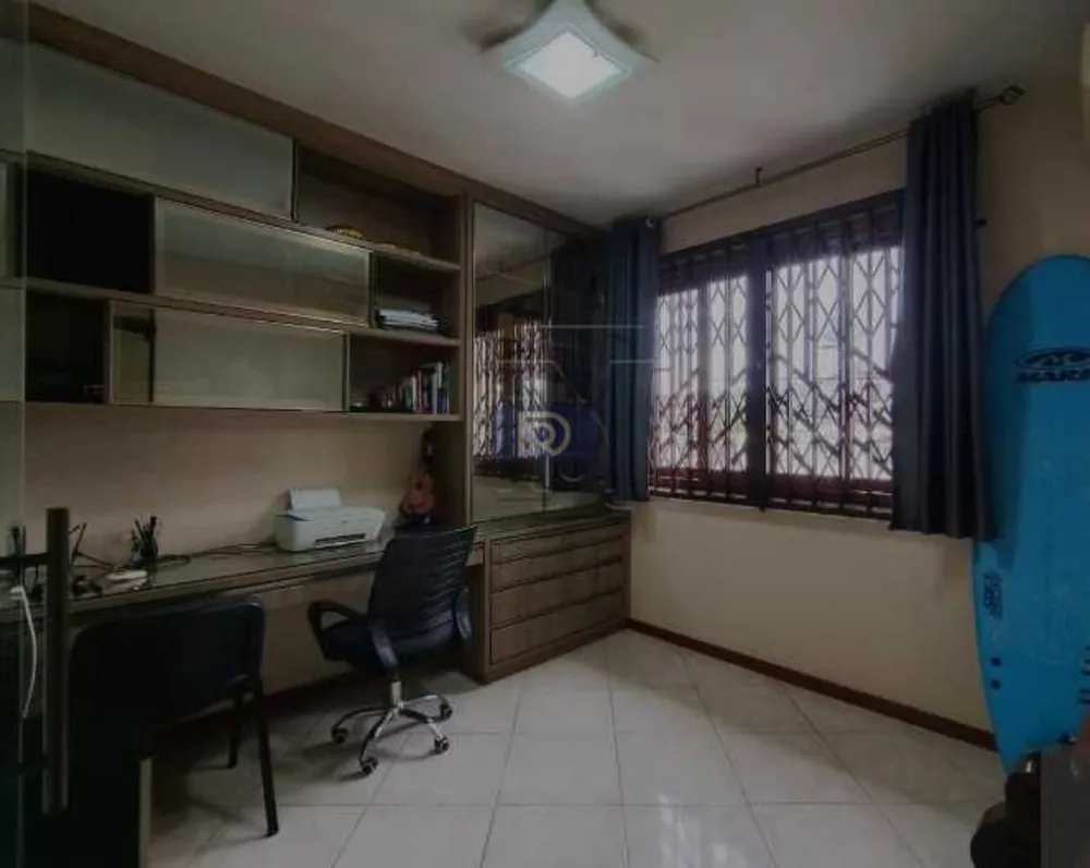Casa, 4 quartos, 205 m² - Foto 2