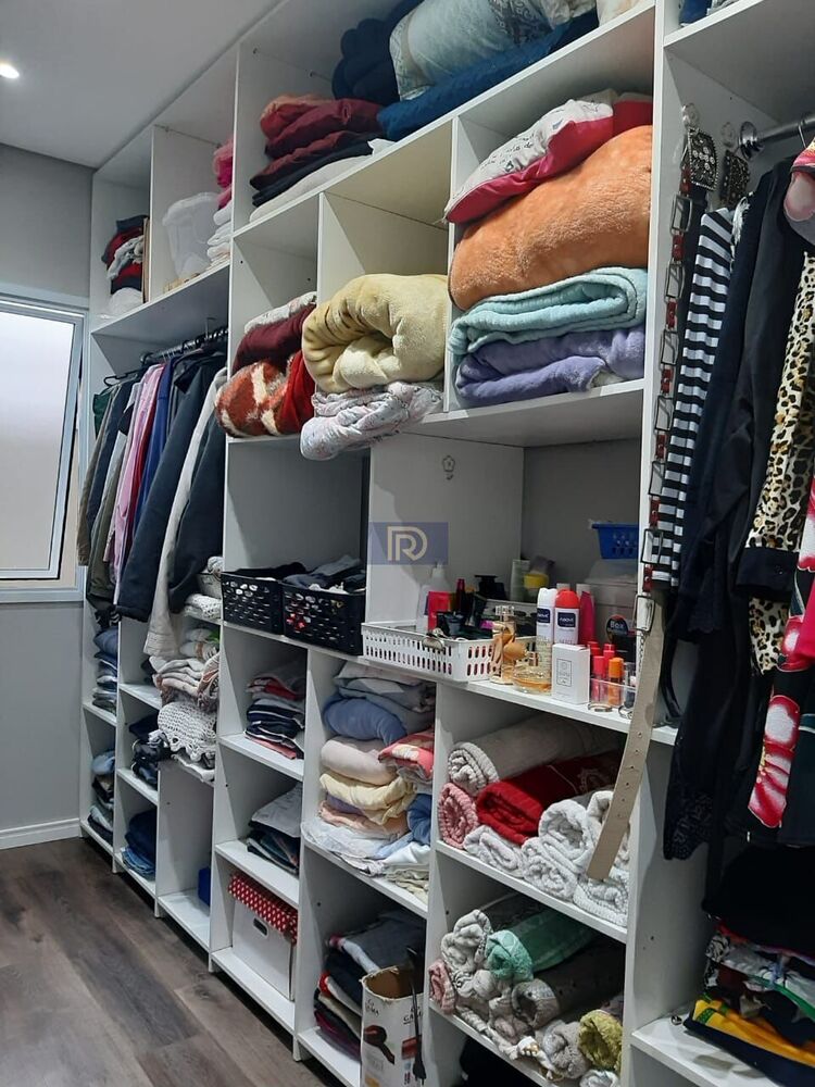 Casa à venda com 3 quartos, 187m² - Foto 2