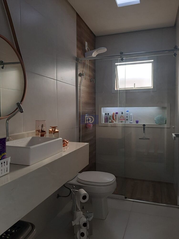 Casa à venda com 3 quartos, 187m² - Foto 3
