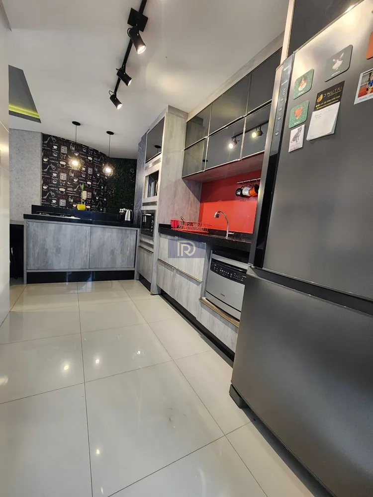 Apartamento, 3 quartos, 121 m² - Foto 2