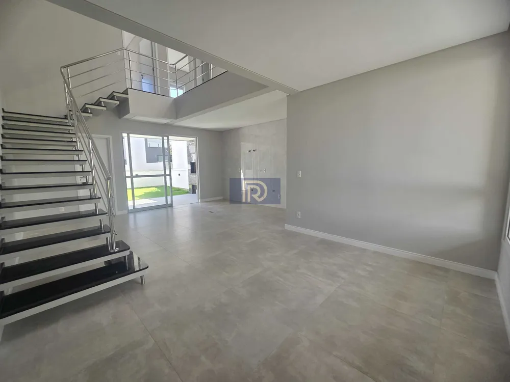 Casa, 3 quartos, 180 m² - Foto 2
