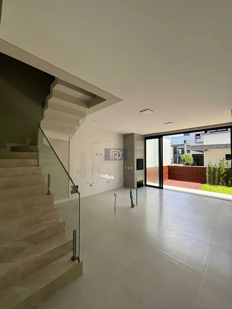 Casa, 3 quartos, 177 m² - Foto 2