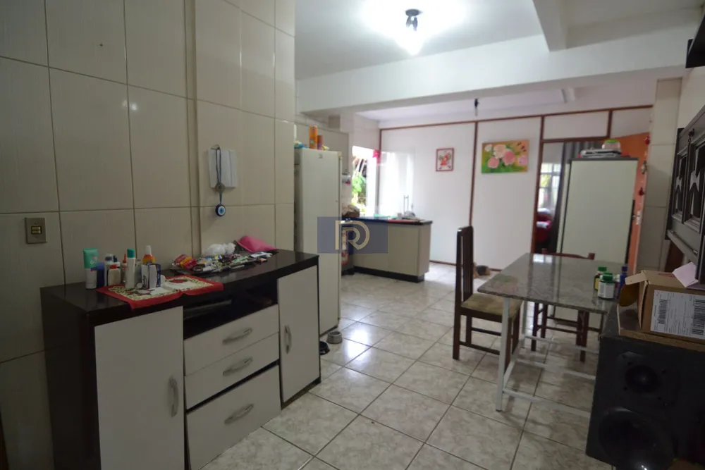 Casa, 7 quartos, 250 m² - Foto 2