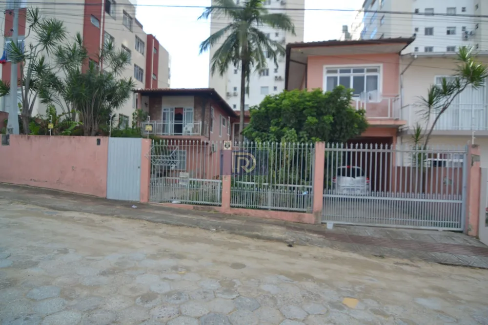 Casa, 7 quartos, 250 m² - Foto 2