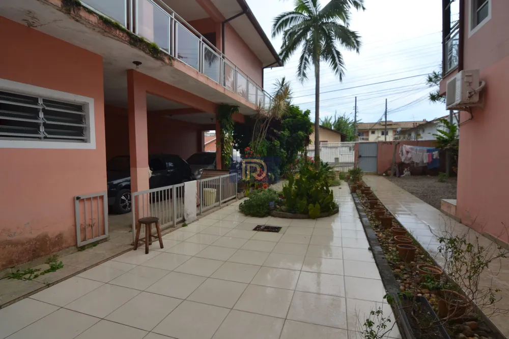 Casa, 7 quartos, 250 m² - Foto 9