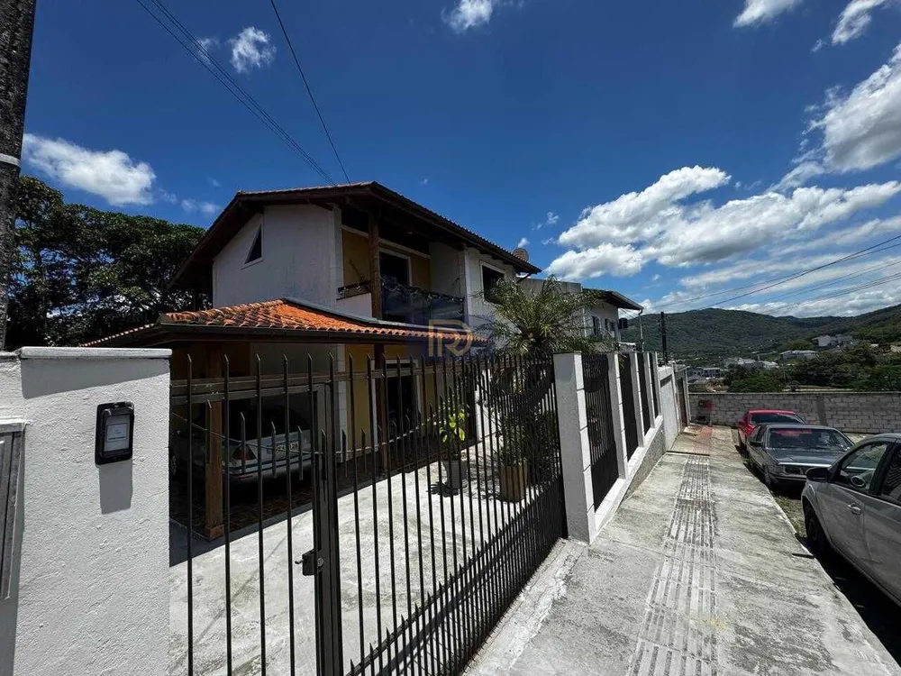 Casa, 4 quartos, 200 m² - Foto 15