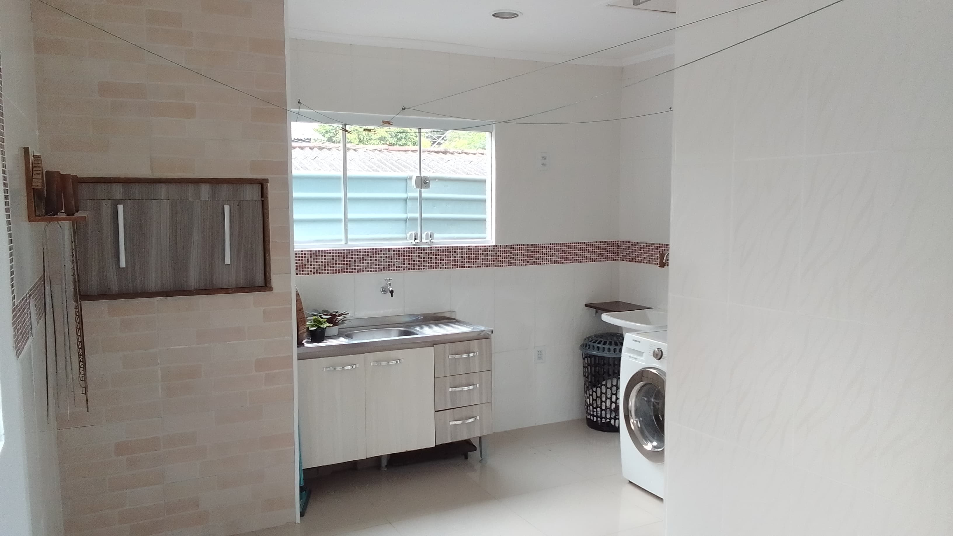 Casa à venda com 2 quartos, 100m² - Foto 4