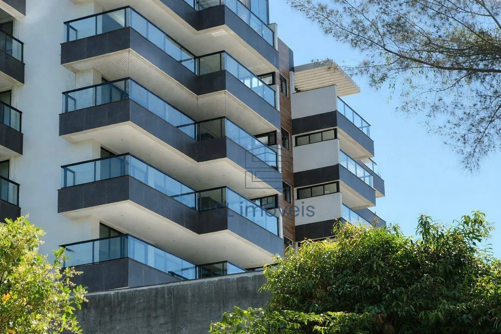Cobertura, 4 quartos, 236 m² - Foto 1