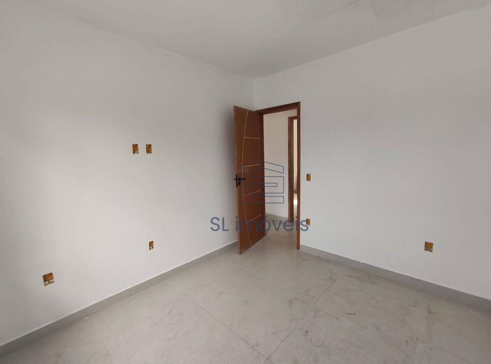 Casa à venda com 3 quartos, 70m² - Foto 5