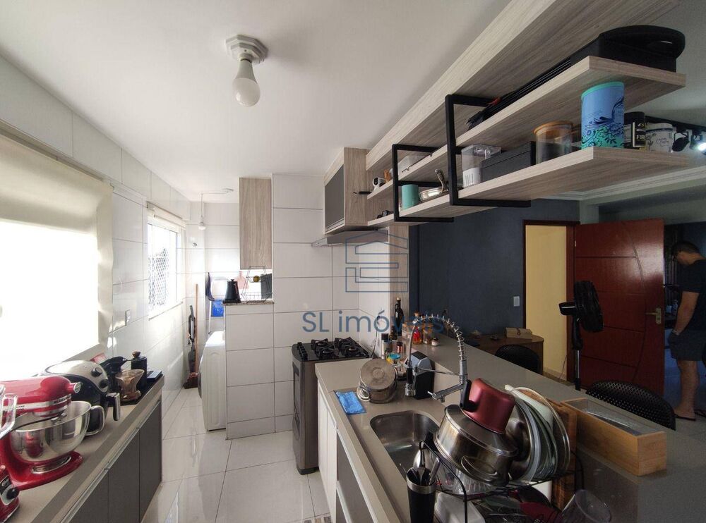 Apartamento à venda com 3 quartos, 94m² - Foto 4