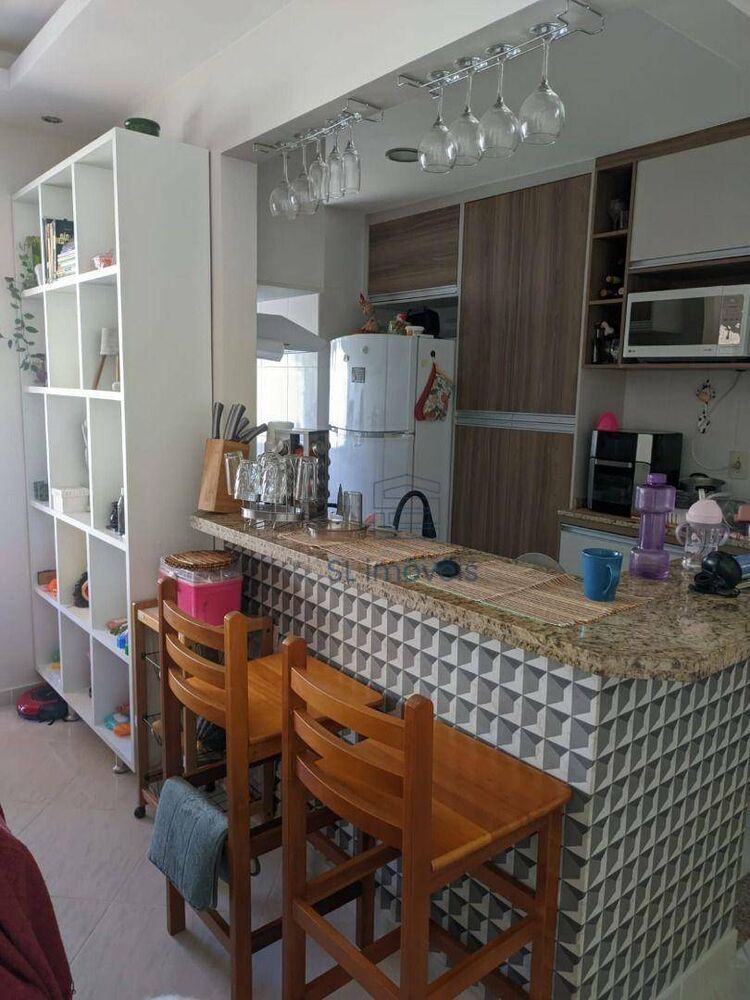Apartamento à venda com 2 quartos, 63m² - Foto 3