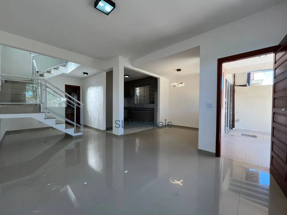 Casa, 3 quartos, 259 m² - Foto 16