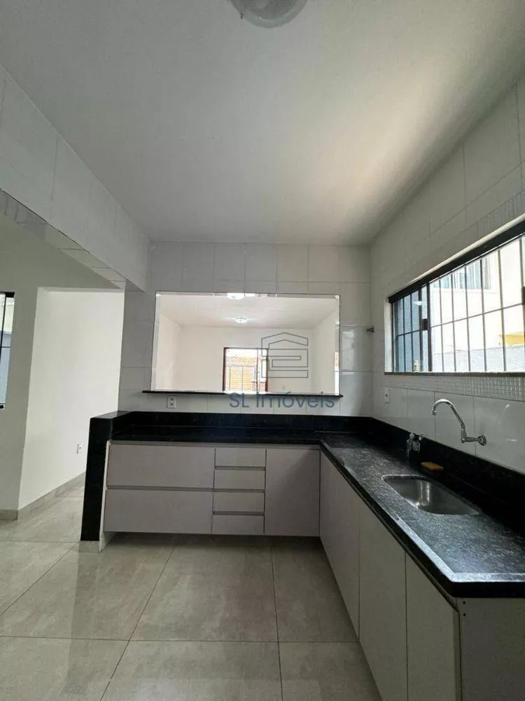 Casa, 3 quartos, 250 m² - Foto 2