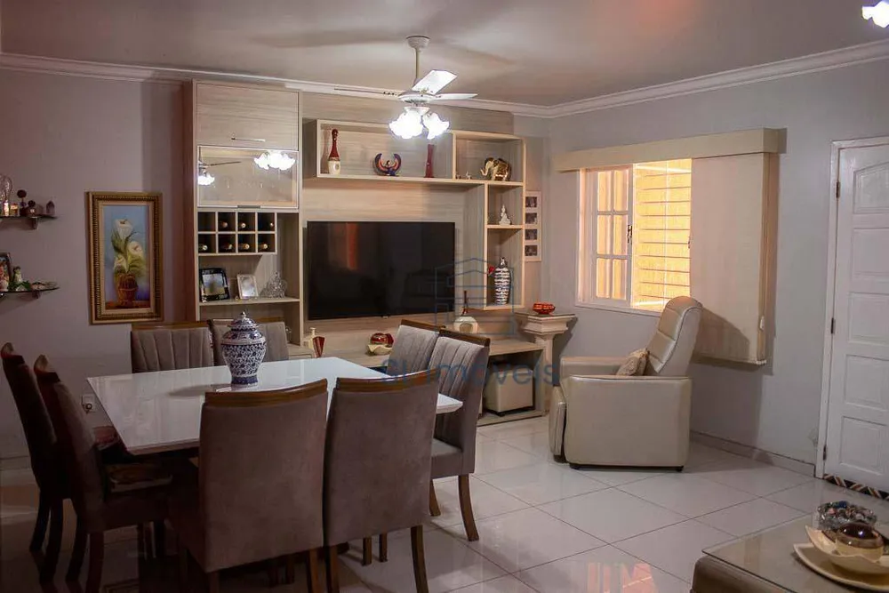 Casa, 3 quartos, 274 m² - Foto 4