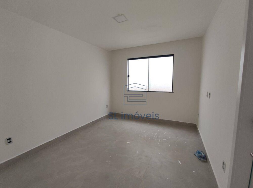 Casa à venda com 4 quartos, 270m² - Foto 9