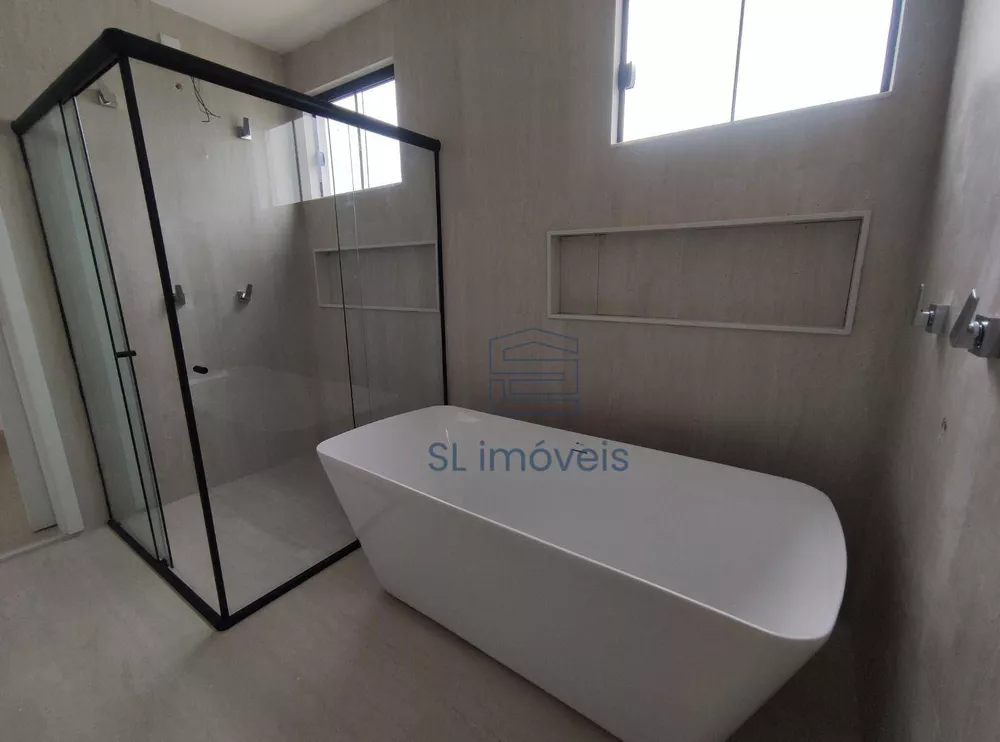 Casa, 4 quartos, 270 m² - Foto 37