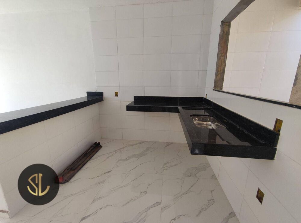 Casa à venda com 2 quartos, 61m² - Foto 4