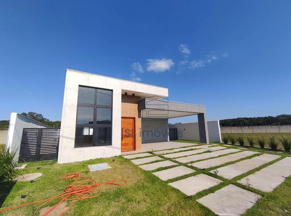 Casa, 3 quartos, 210 m² - Foto 1