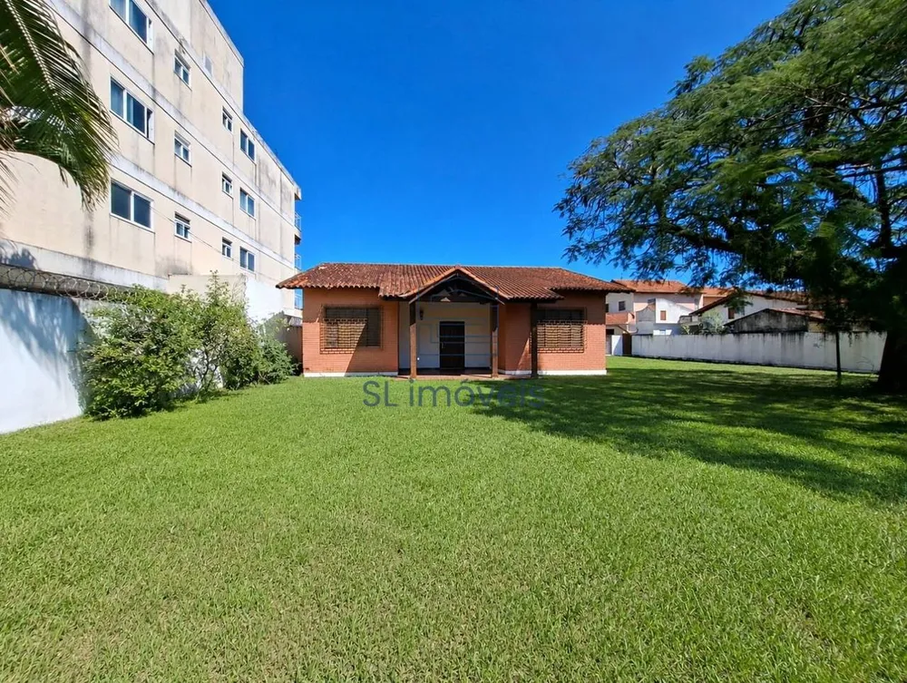 Casa, 4 quartos, 180 m² - Foto 2