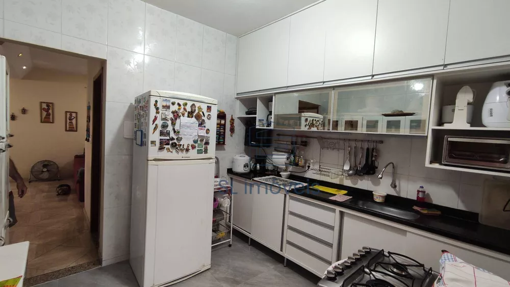 Casa, 5 quartos, 262 m² - Foto 1