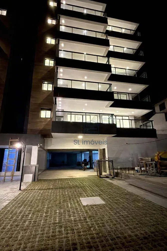 Apartamento, 3 quartos, 144 m² - Foto 2