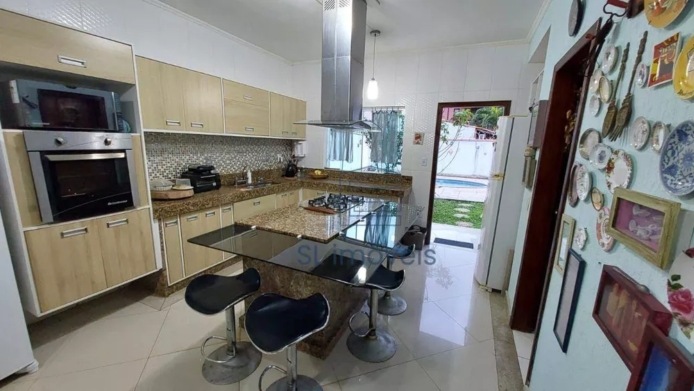 Casa, 4 quartos, 209 m² - Foto 8