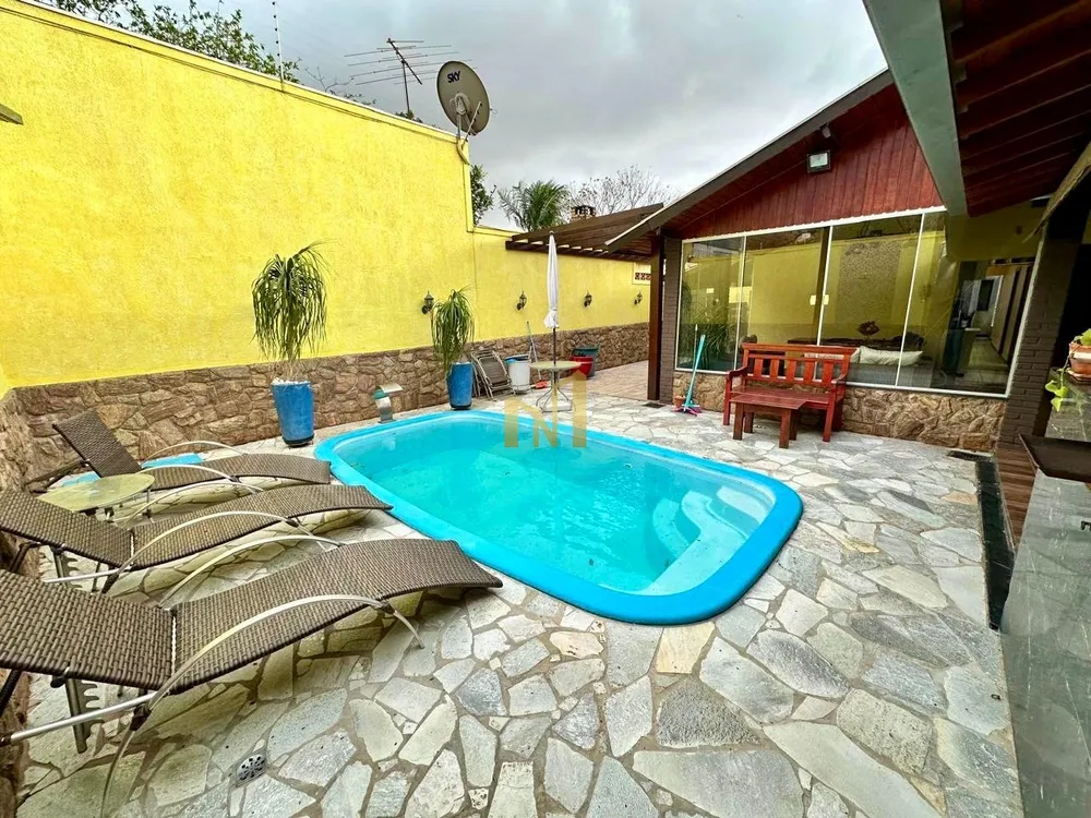 Casa, 3 quartos, 220 m² - Foto 4