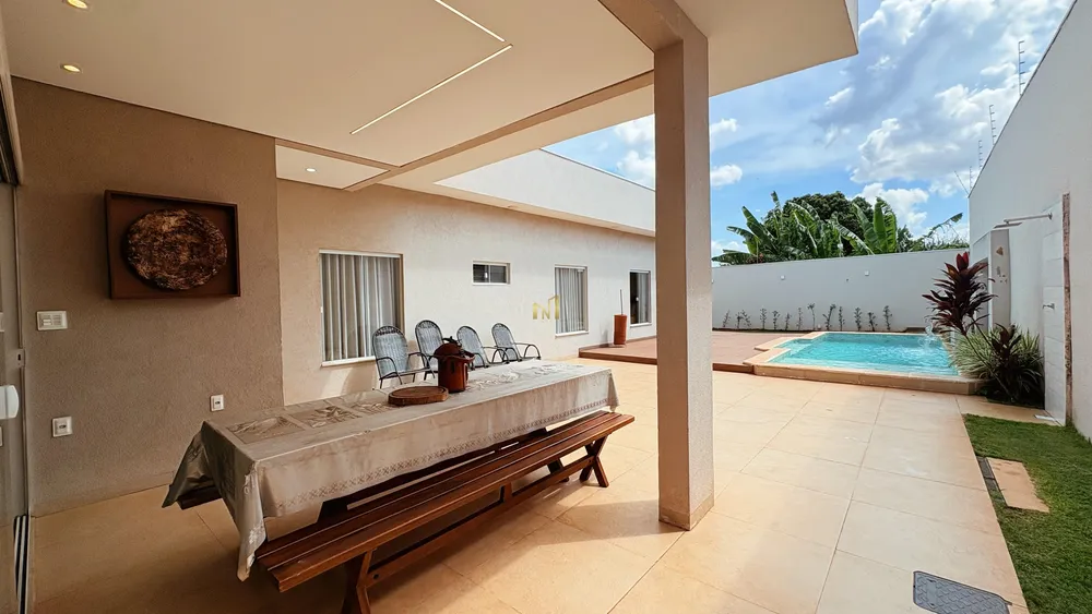 Casa, 3 quartos, 156 m² - Foto 1