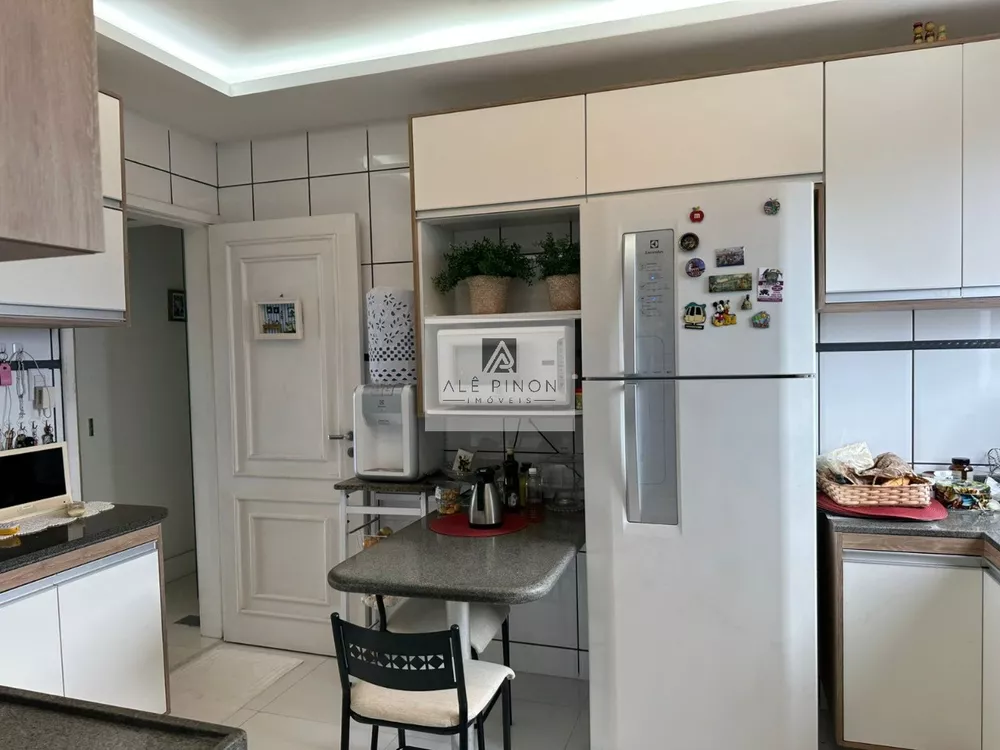 Apartamento à venda com 3 quartos, 140m² - Foto 5