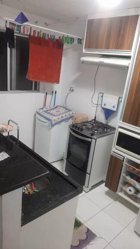 Apartamento à venda com 2 quartos, 45m² - Foto 3