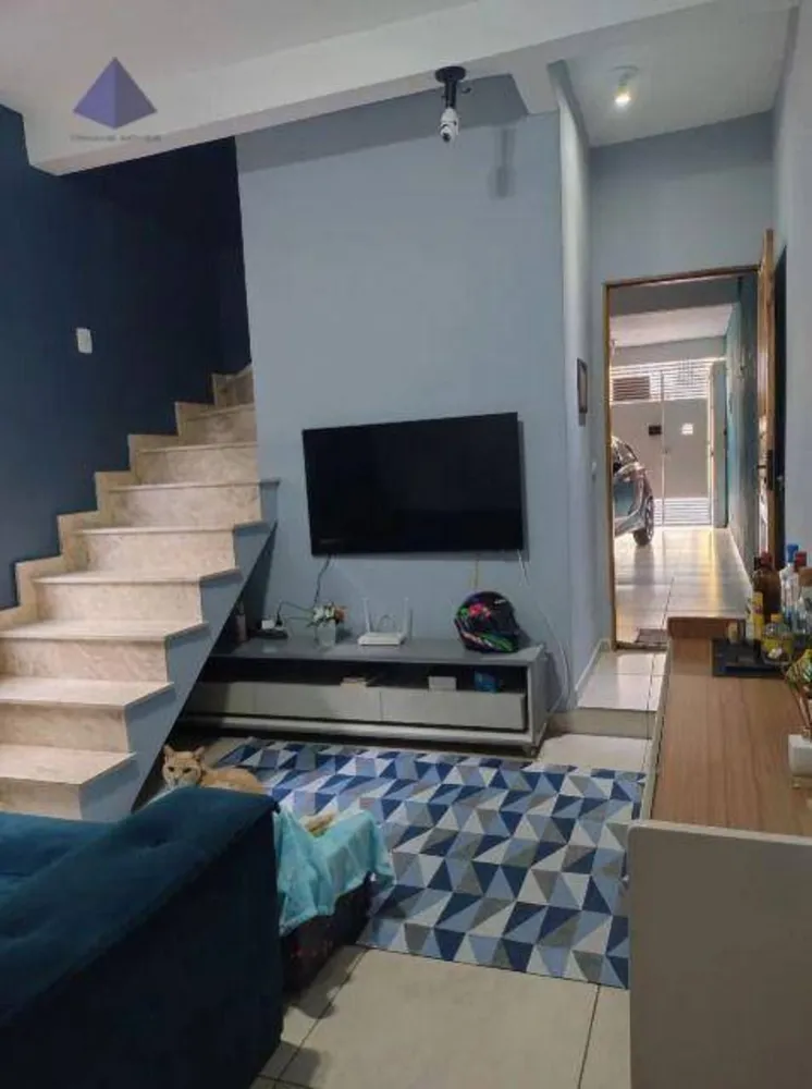 Sobrado, 4 quartos, 240 m² - Foto 1