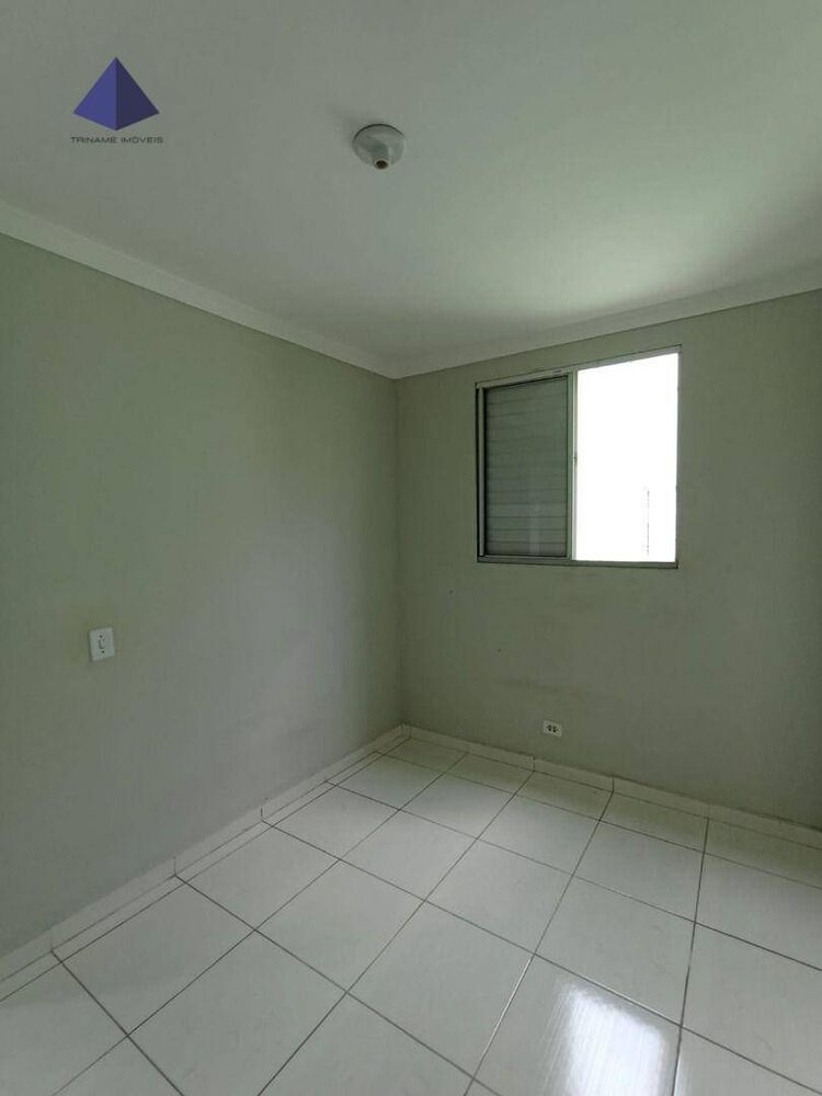 Apartamento à venda com 2 quartos, 45m² - Foto 2