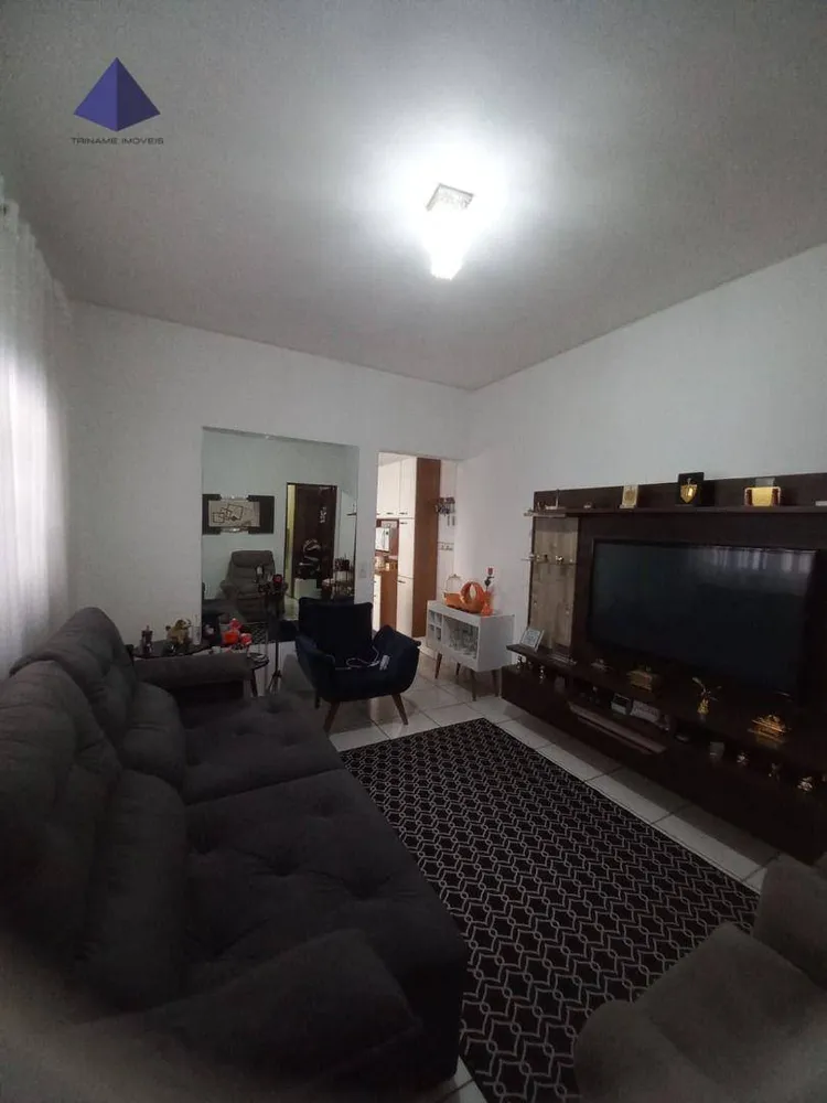 Casa, 2 quartos, 95 m² - Foto 1