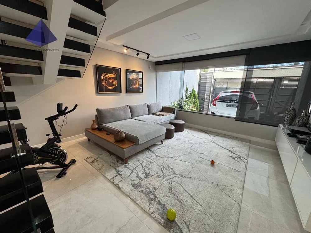 Sobrado, 3 quartos, 183 m² - Foto 1