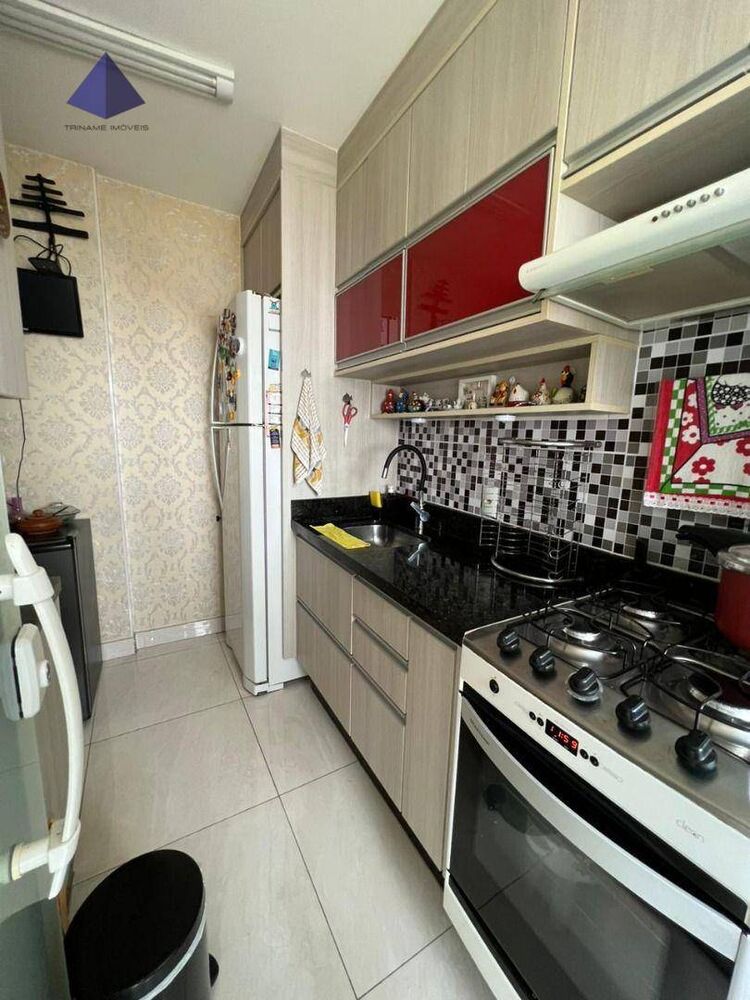 Apartamento à venda com 2 quartos, 59m² - Foto 2
